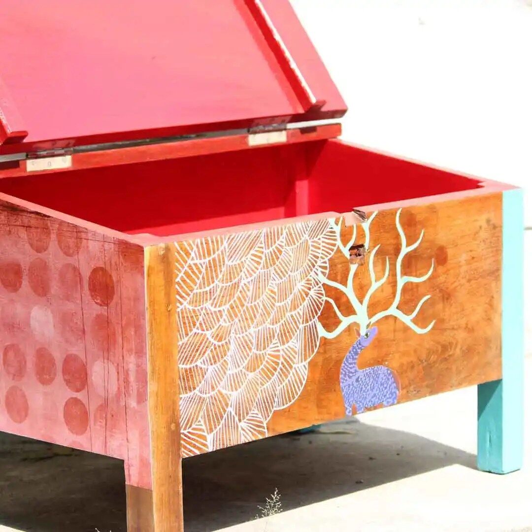 Gond Deer Munim Desk | Upcycled Furniture 2 Upcycld Art Vintage Munshi Desk Gond Art 02