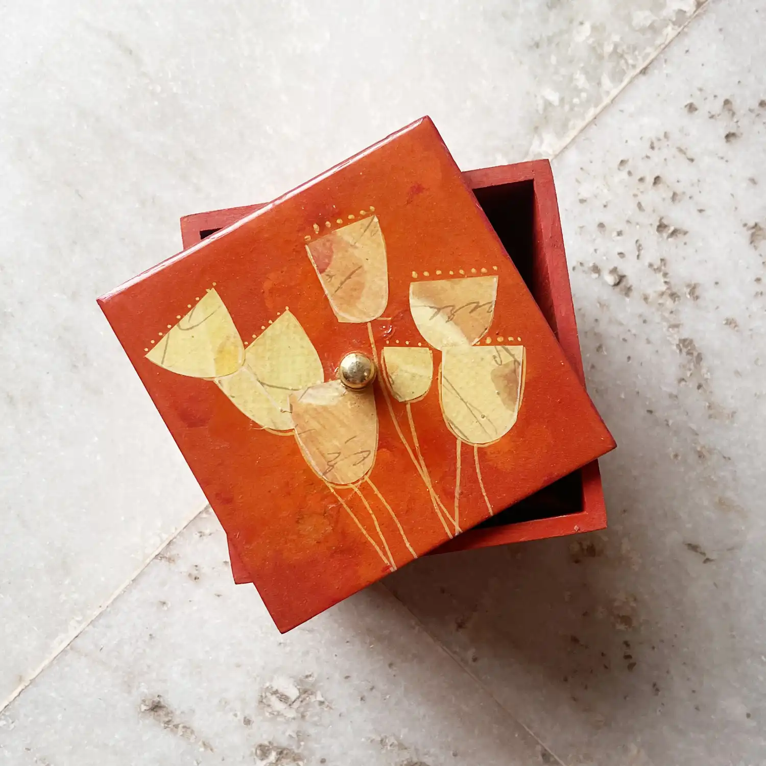 tulips | functional art box | Upcycld Art Tulips | Functional Art Box 03